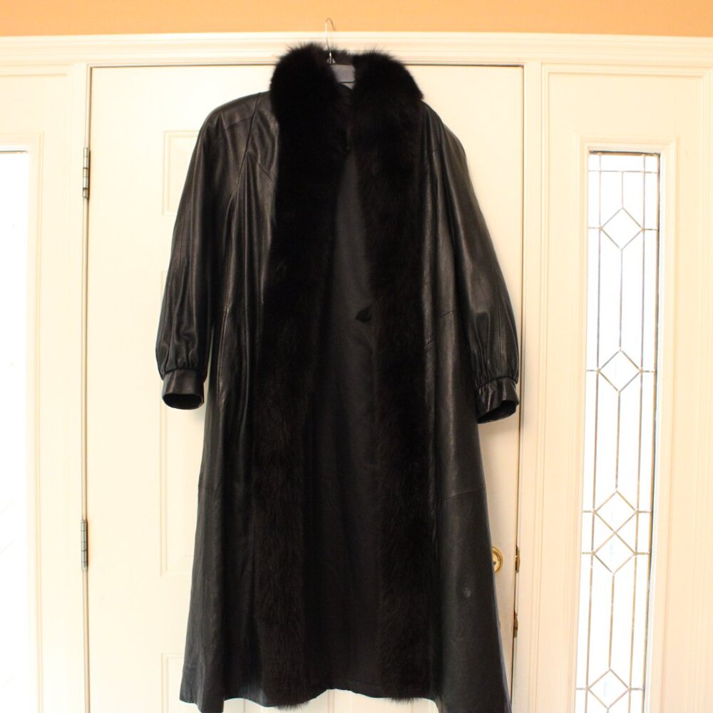 Rallee Vintage 80's Black Leather & Fox Fur Coat Size Small